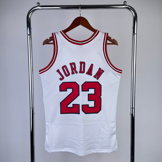 Chicago Bulls 1997 Retro Jersey - Michael Jordan #23 - Design 3
