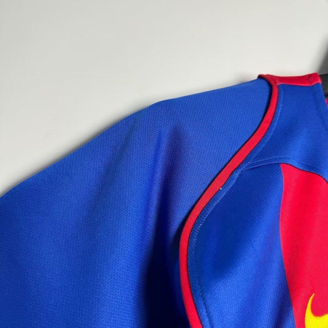 Man's Retro Jersey Barcelona Team Home - 2004/2005
