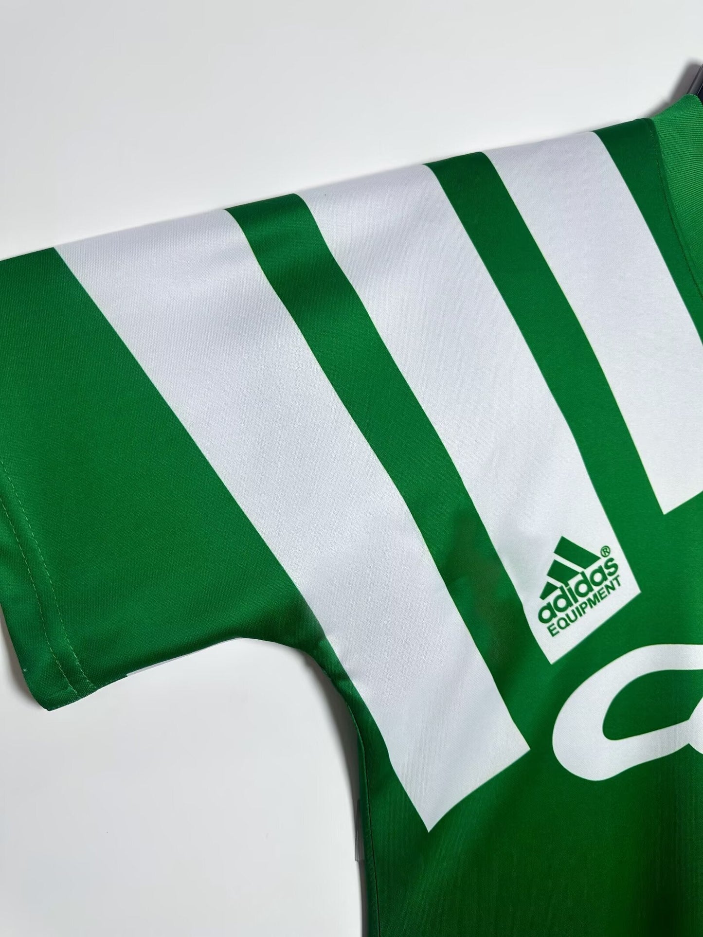Man's Retro Jersey Liverpool Team Green Away - 1991/92