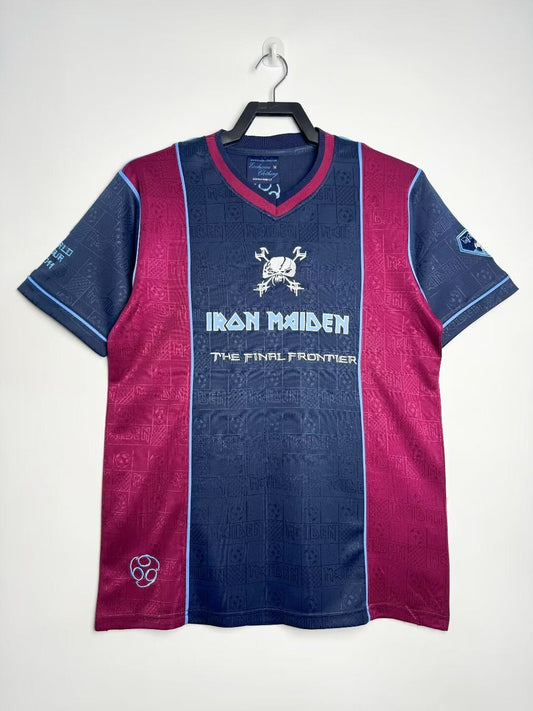 Man's Retro Jersey West Ham Team Home - 2011