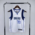 Dallas Mavericks Association (Kids) - Luka Doncic #77
