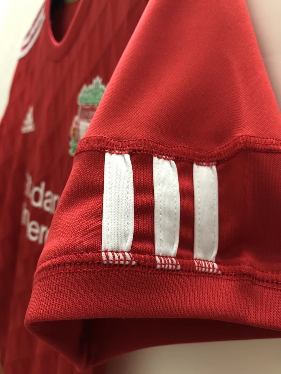 Man's Retro Jersey Liverpool Team - 2010