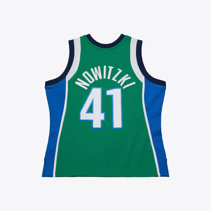 Dallas Mavericks Retro (2004) - Dirk Nowitzki #41