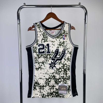 San Antonio Spurs Retro (2013) - Tim Duncan #21