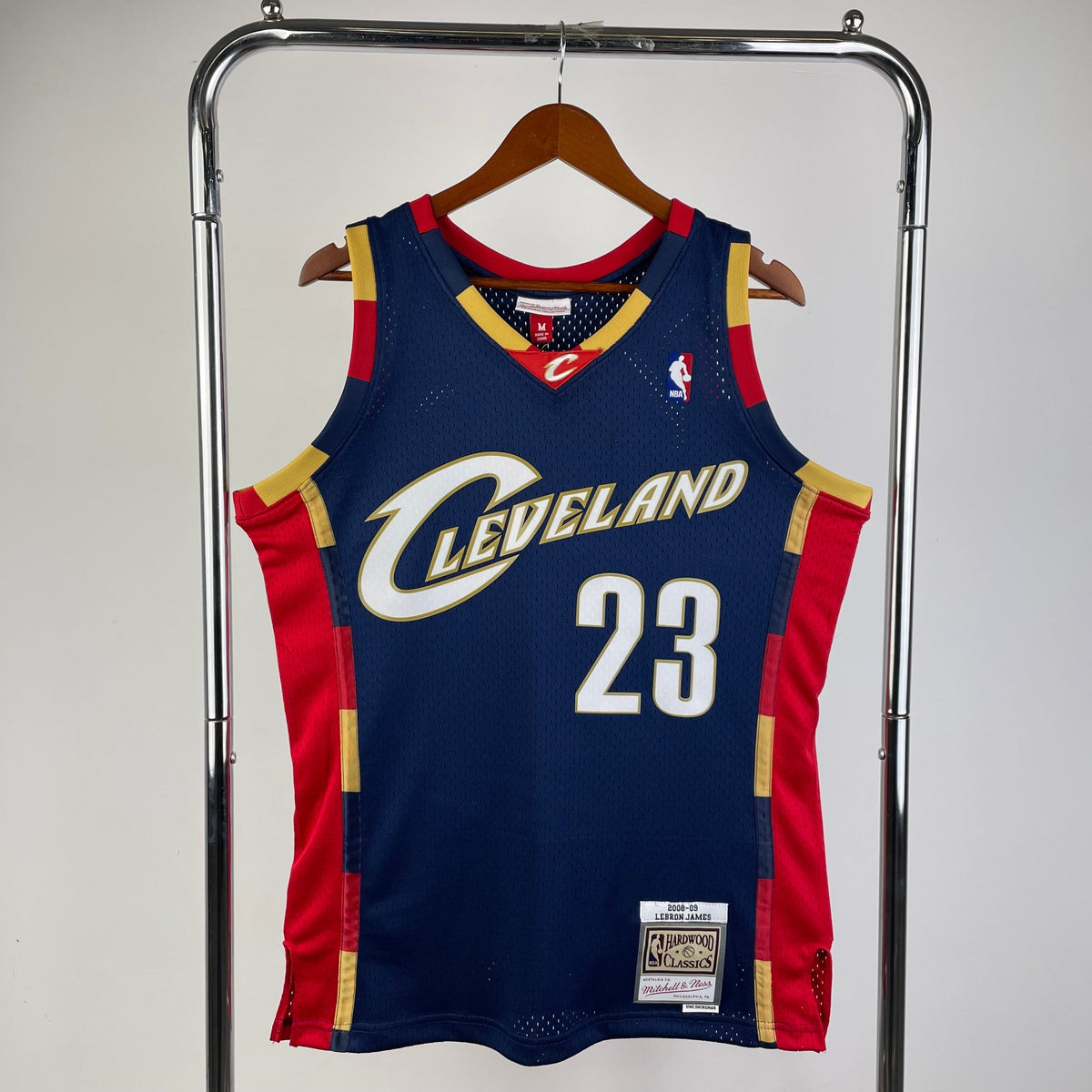 Cleveland Cavaliers Retro (2008) - Lebron James #23