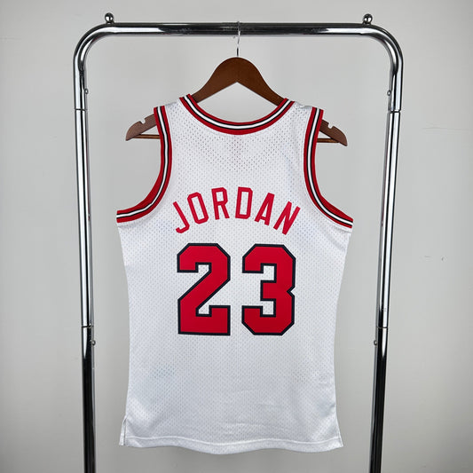 Chicago Bulls 1984 Retro Jersey - Michael Jordan #23 - Design 1