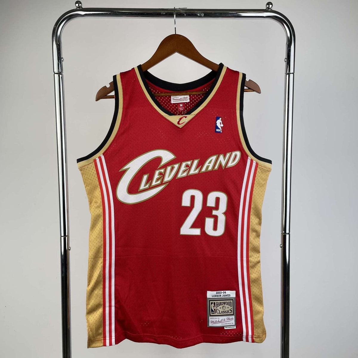 Cleveland Cavaliers Retro (2003) - Lebron James #23
