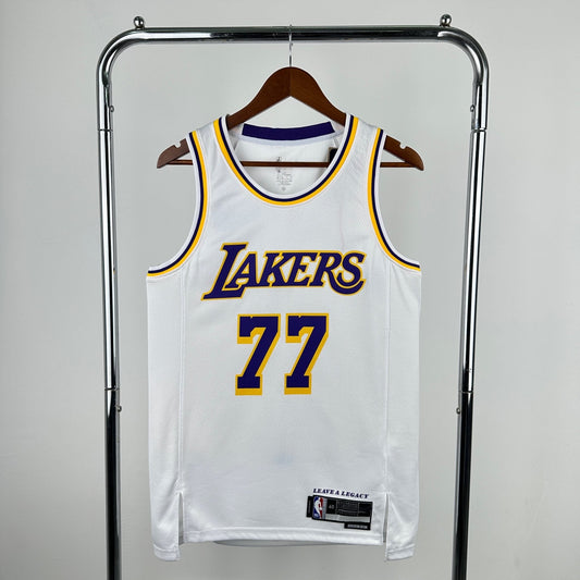 Los Angeles Lakers 25/26 Association Jersey - Luka Doncic #77