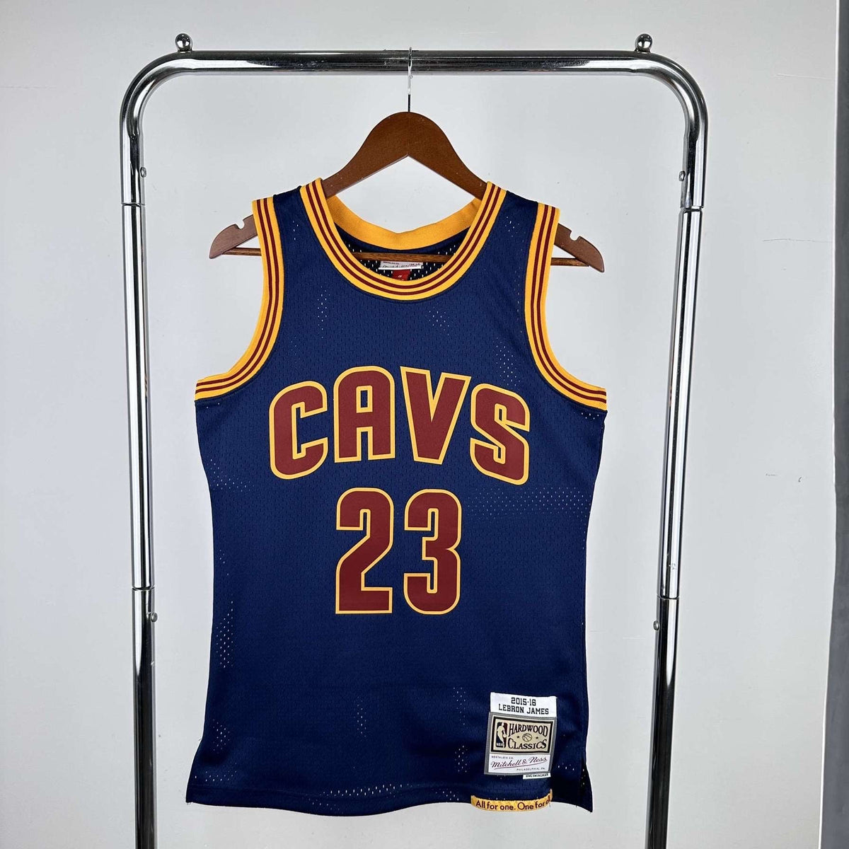 Cleveland Cavaliers Retro (2015) - Lebron James #23