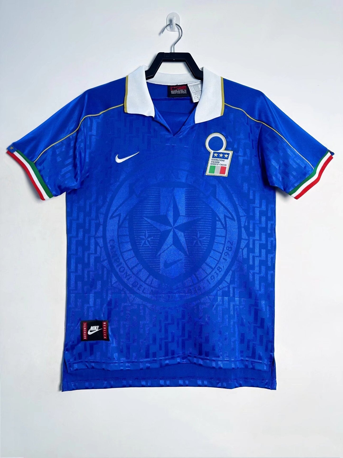 Man's Retro Jersey Italy National Team Home -1995