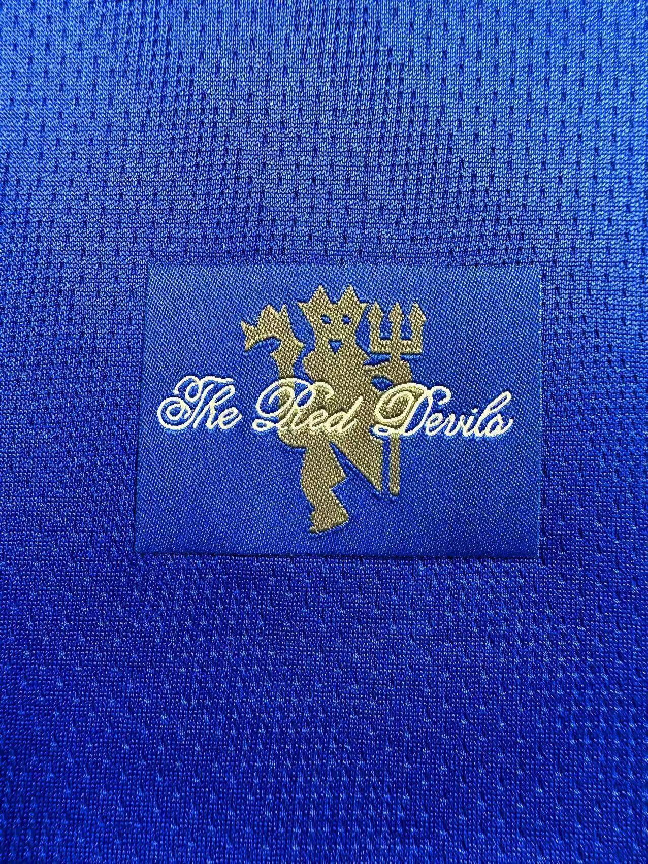 Man's Retro Long Sleeve Manchester United Team Blue GK - 2007/08