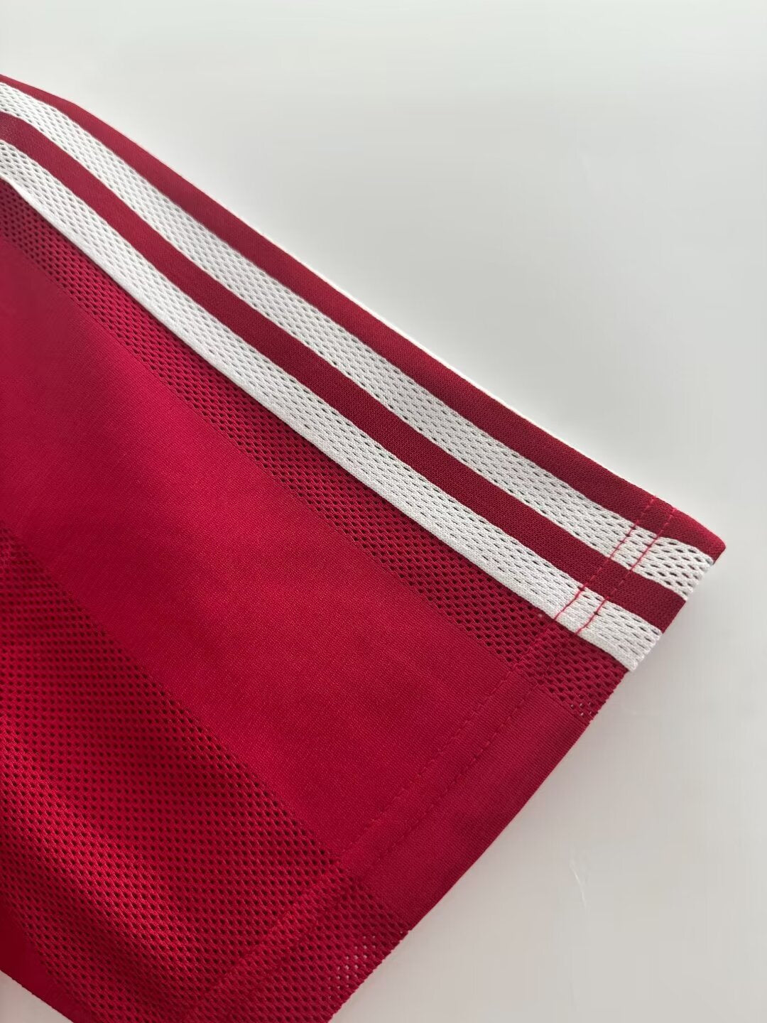 Man's Retro Jersey Liverpool Team Home - 1995/1996