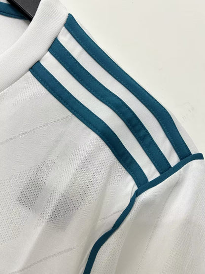 Man's Retro Long Sleeve Real Madrid Team - 2017/18
