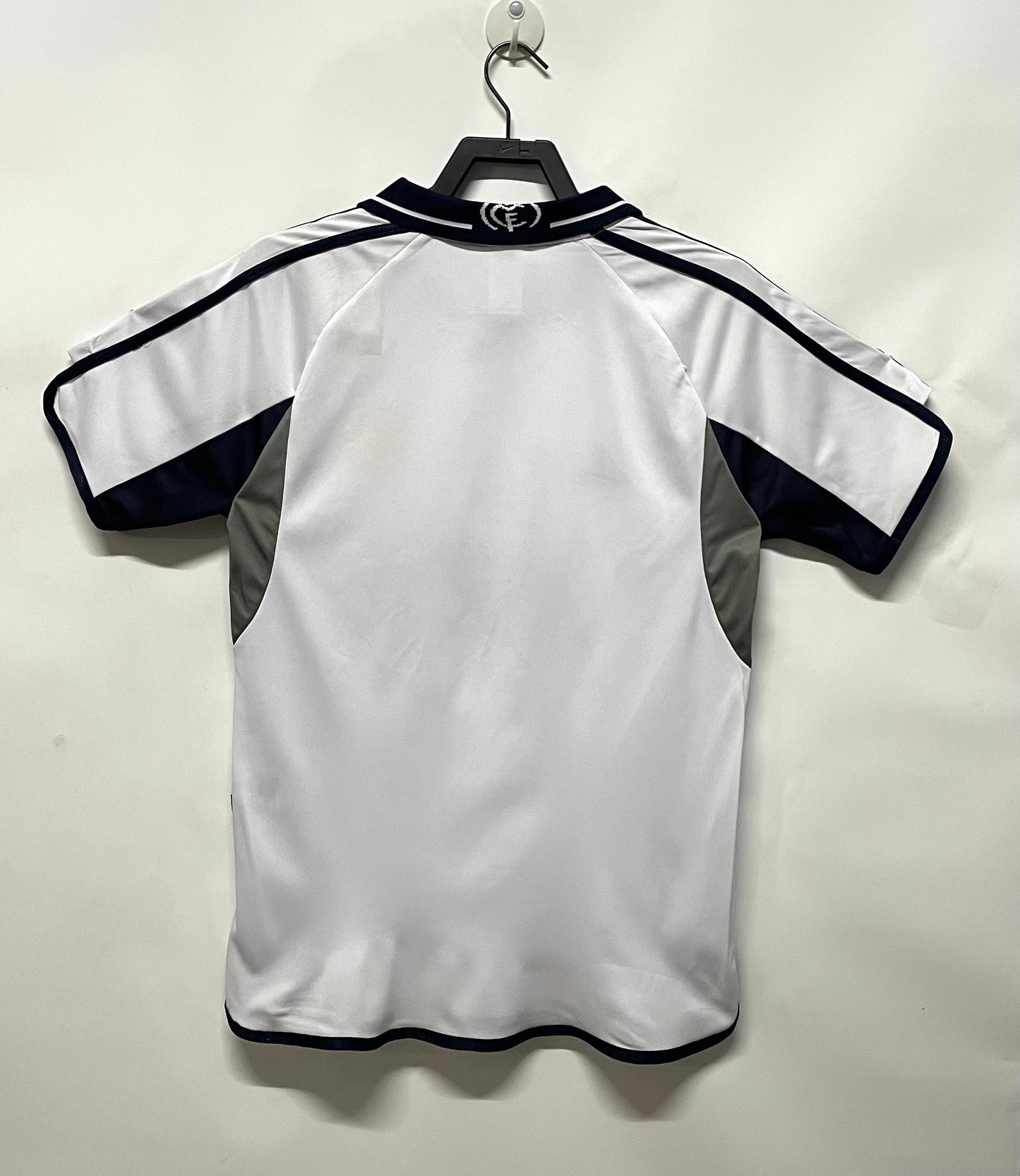 Man's Retro Jersey Real Madrid Team - 2000/2001