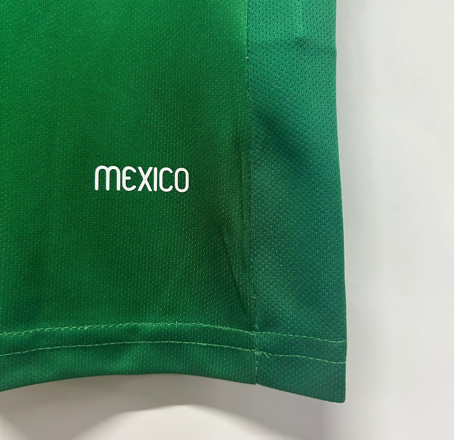 Man's Retro Jersey Mexico National Team Home - 2006