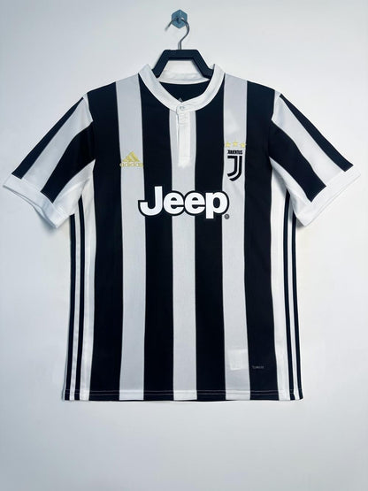 Man's Retro Jersey Juventus Team Home - 2017/18