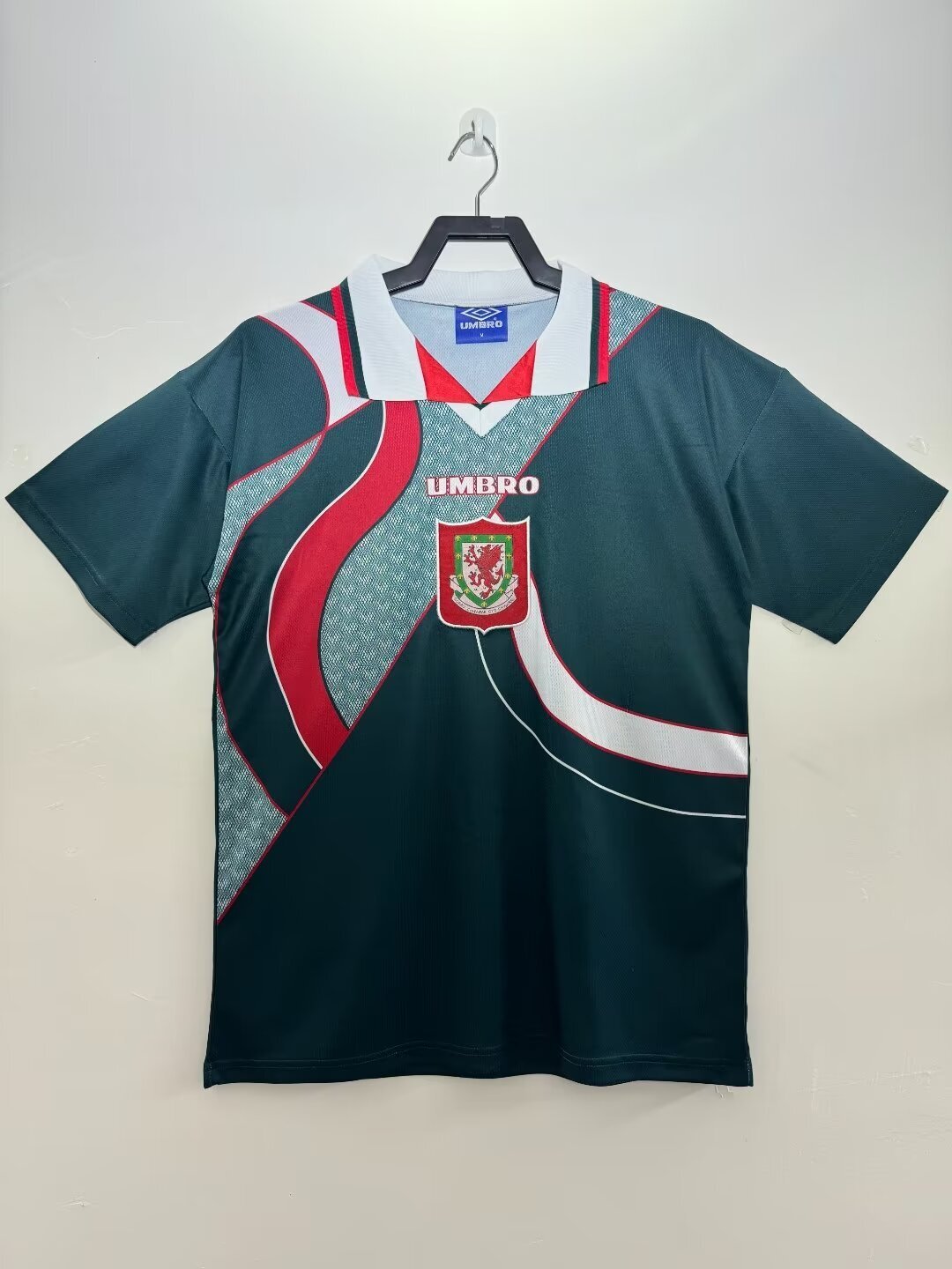 Man's Retro Jersey Wales National Team Away - 1994/1995