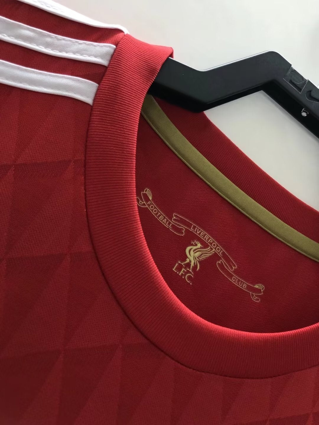 Man's Retro Jersey Liverpool Team - 2010
