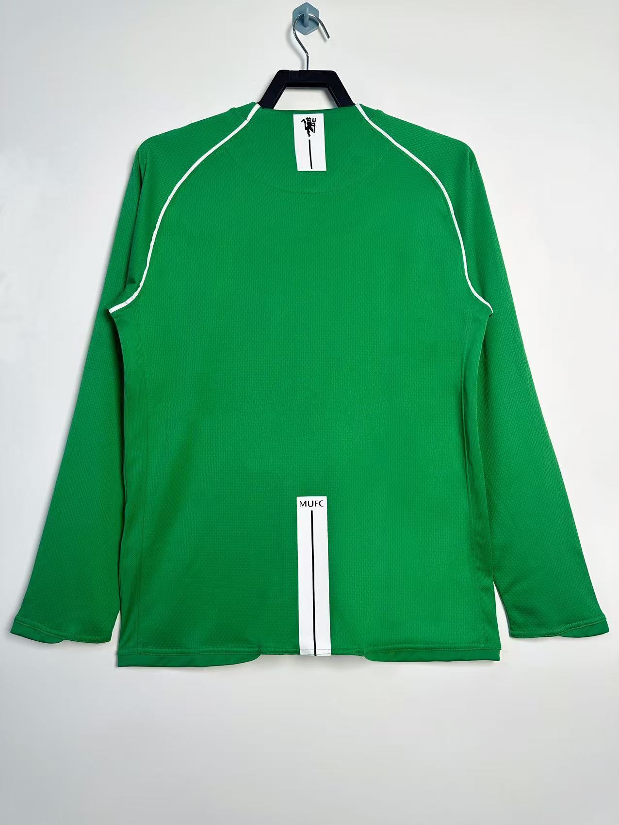 Man's Retro Long Sleeve Manchester United Team Green GK - 2007/08