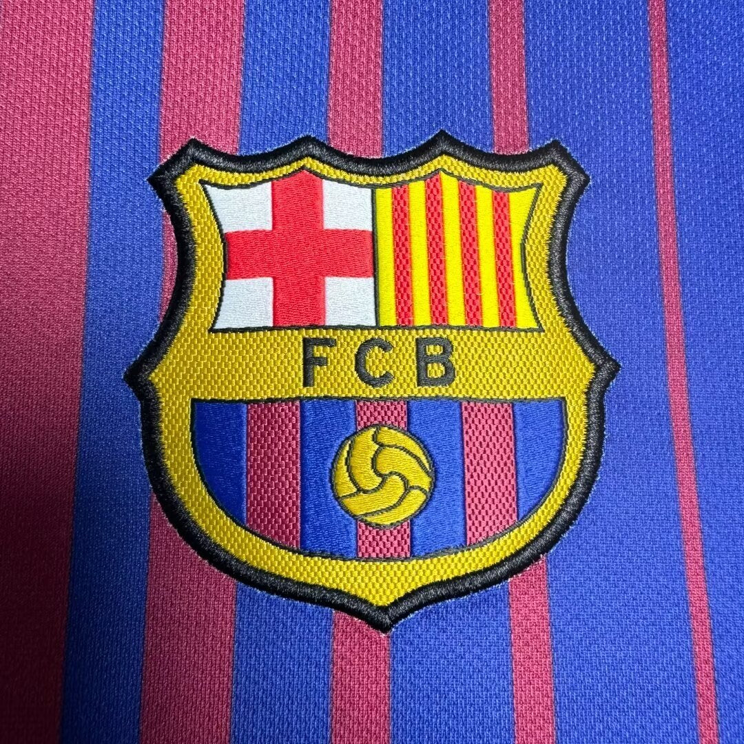 Man's Retro Jersey Barcelona Team Home - 2017/2018