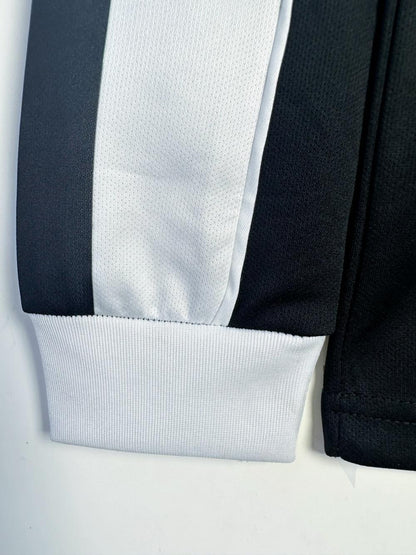 Man's Retro Long Sleeve Juventus Team Home - 2002/03