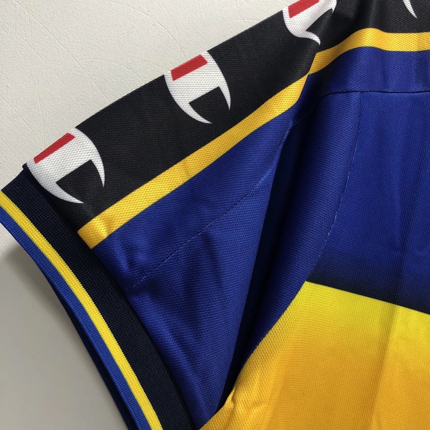 Man's Retro Jersey Parma Calcio Team Home - 2001/02