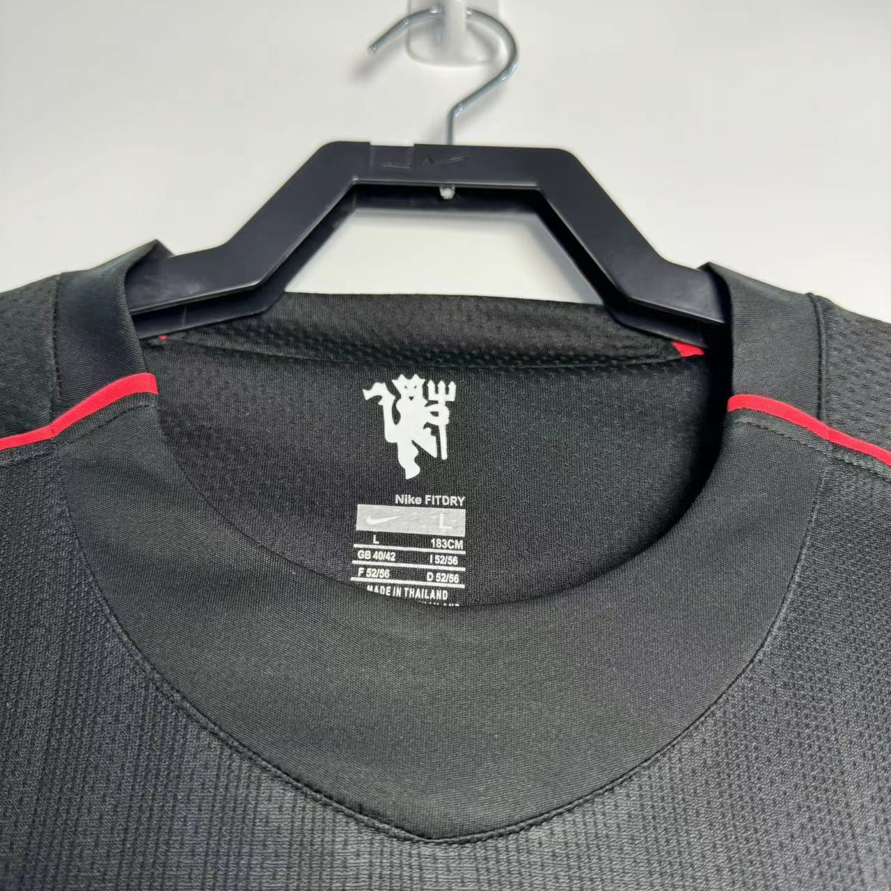 Man's Retro Long Sleeve Manchester United  Team Black - 2007/2008