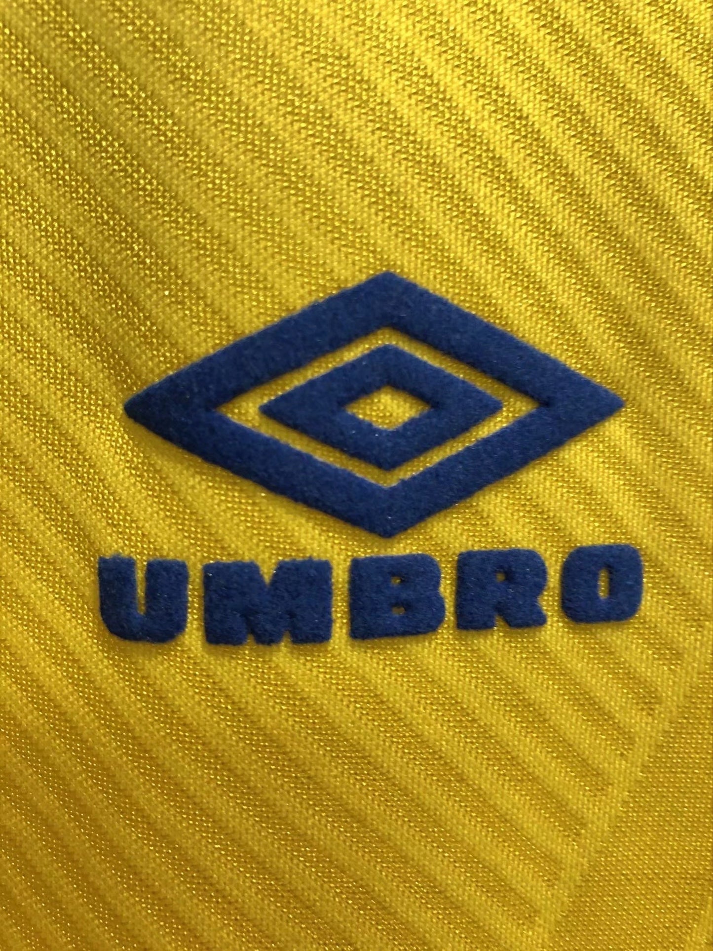 Man's Retro Jersey Parma Calcio Team Yellow - 1993/95