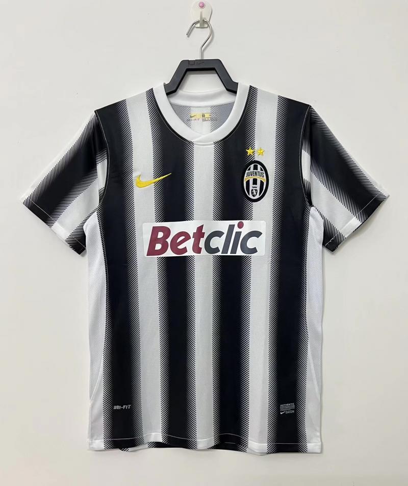Man's Retro Jersey Juventus Team Home - 2011/12
