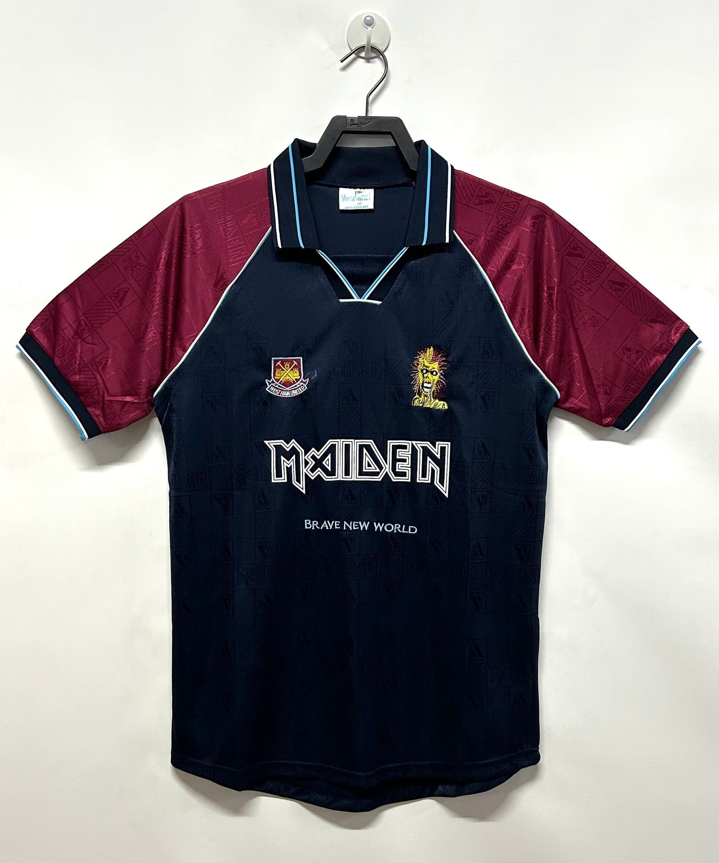 Man's Retro Jersey West Ham Team - 1999