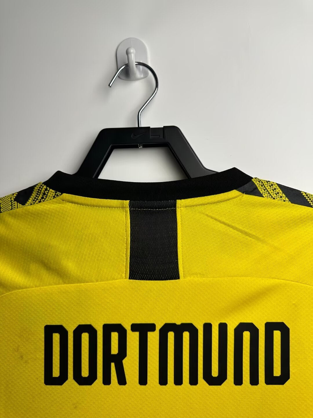 Man's Jersey Retro Borussia Dortmund Team Home - 2019/2020