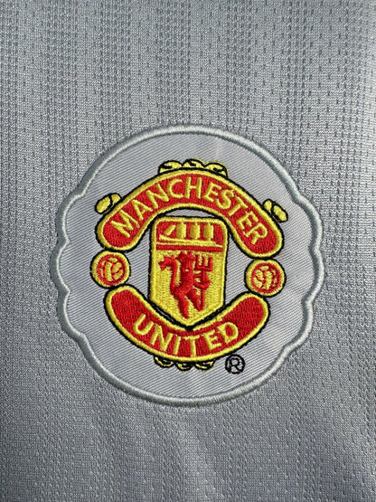 Man's Retro Long Sleeve Manchester United Team Grey GK - 2007/08