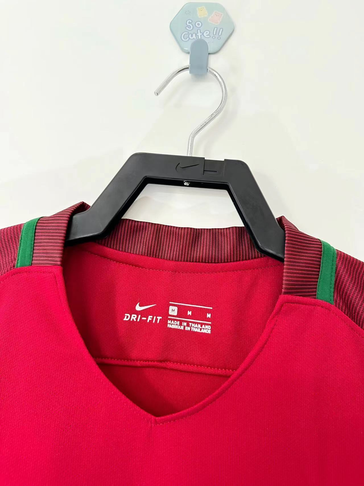 Man's Retro Long Sleeve Portugal National Team - 2016