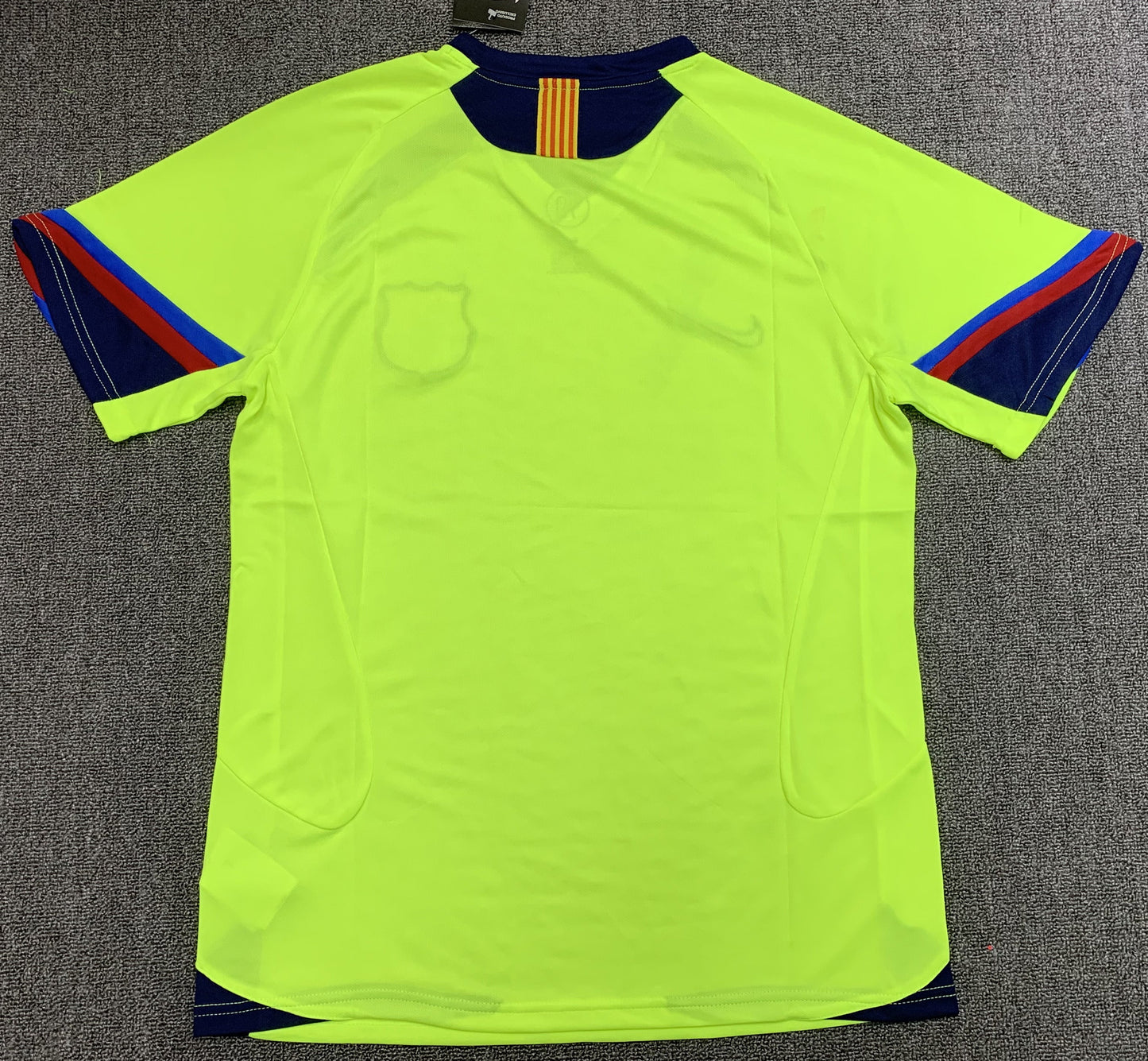 Man's Retro Jersey Barcelona Team Away - 2005/06
