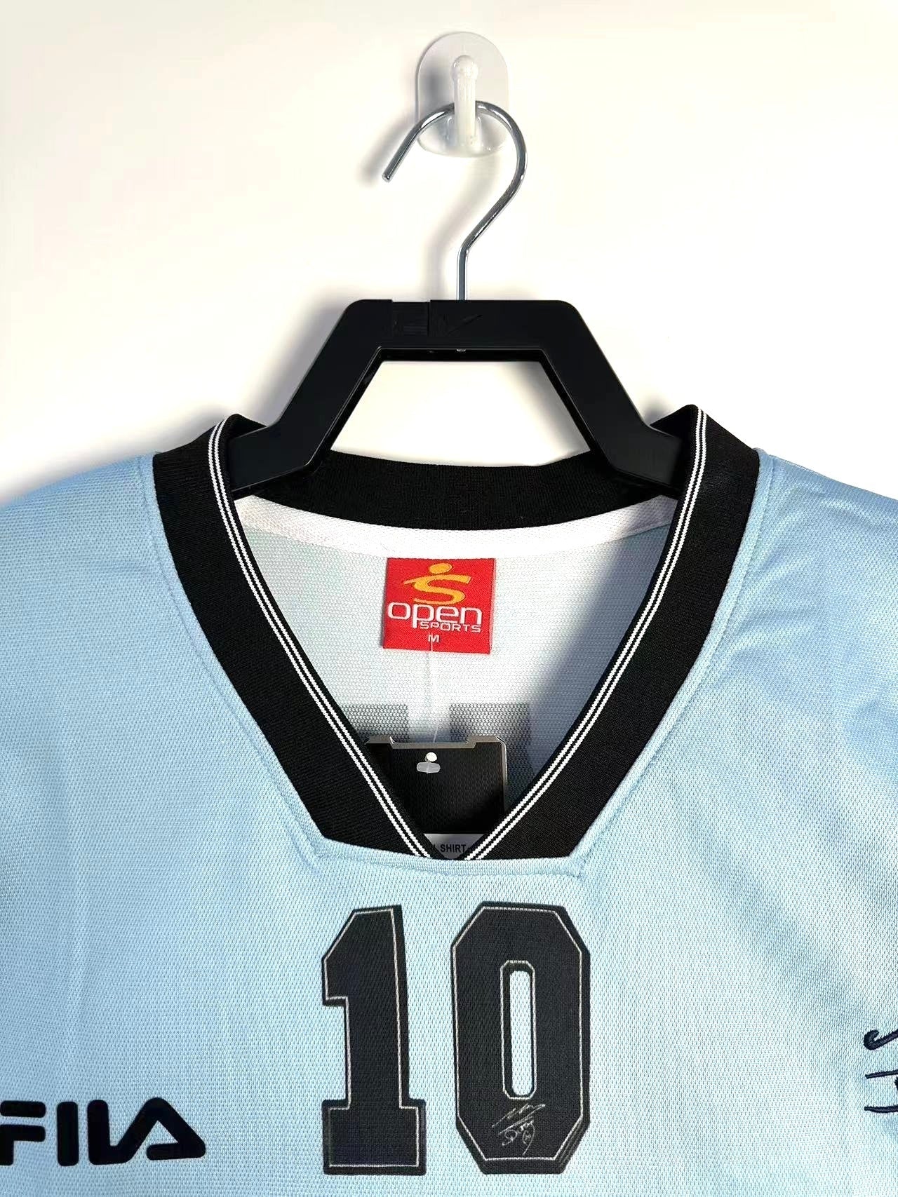 Man's Retro Jersey Argentina National Team  Maradona Commemorative Edition - 2001