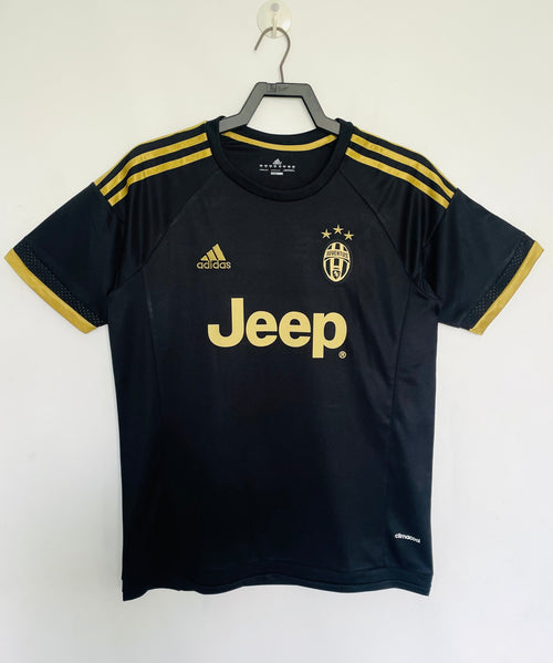 Man's Retro Jersey Juventus Team - 2015/16