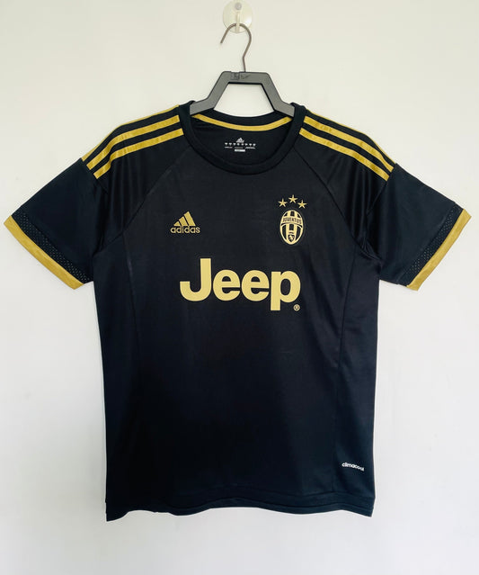 Man's Retro Jersey Juventus Team - 2015/16