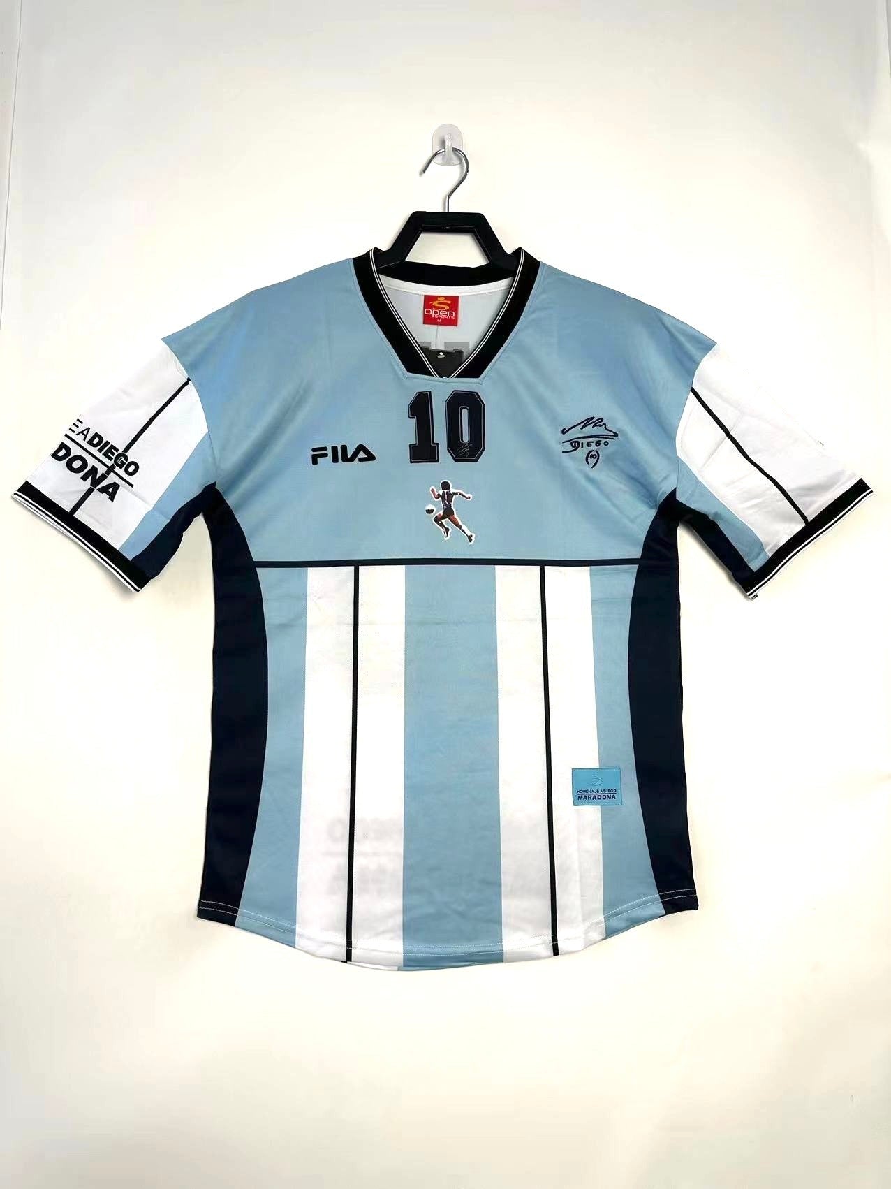 Man's Retro Jersey Argentina National Team  Maradona Commemorative Edition - 2001