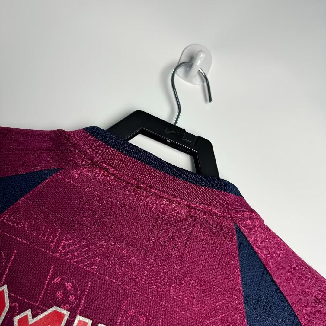 Man's Retro Jersey West Ham Team Away - 2010
