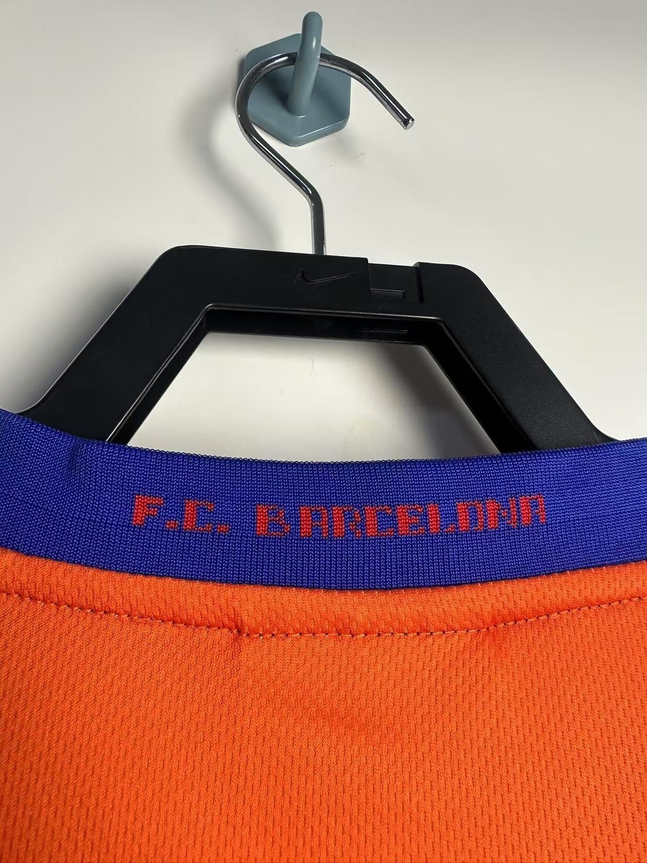 Man's Retro Jersey Barcelona Team Away - 1997/98