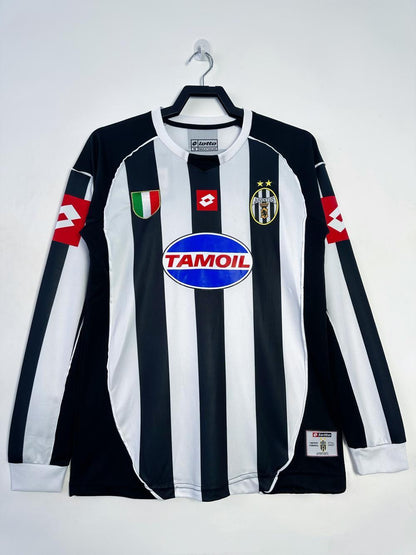 Man's Retro Long Sleeve Juventus Team Home - 2002/03