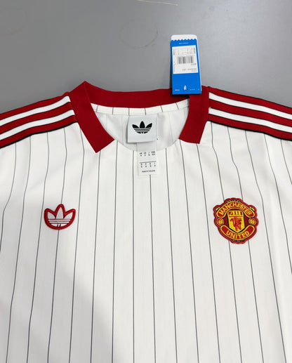 Man's Retro Jersey Manchester United Team Cultural Jersey White and Red - 2025/26
