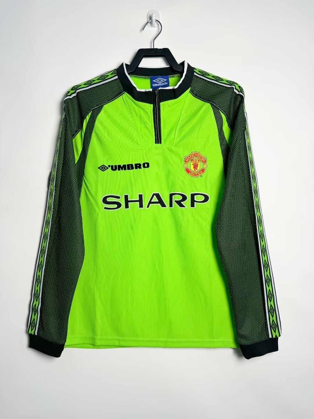 Man's Retro Long Sleeve Manchester United Team Green GK - 1998/1999