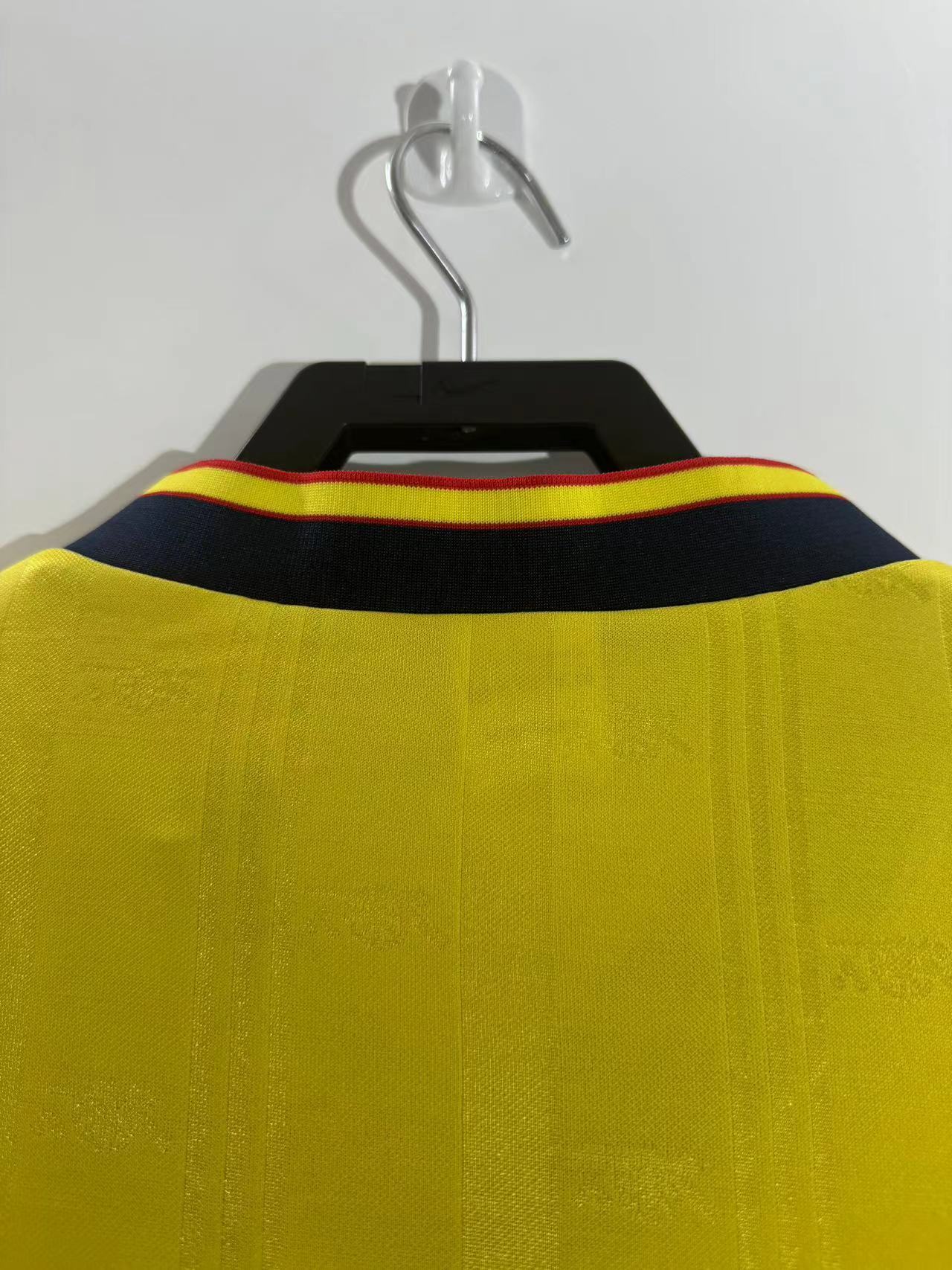 Man's Retro Jersey Arsenal Team Away - 1986/1988