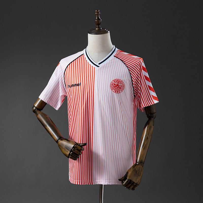 Man's Retro Jersey Denmark National Team Away- 1986